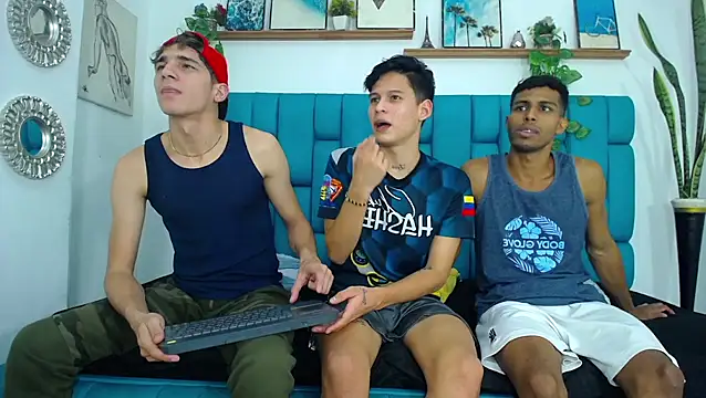 Hot Boys Latinos X online show from 11/04/25, 10:57