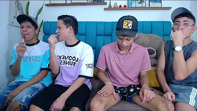 Hot Boys Latinos X online show from 02/27/26, 11:48