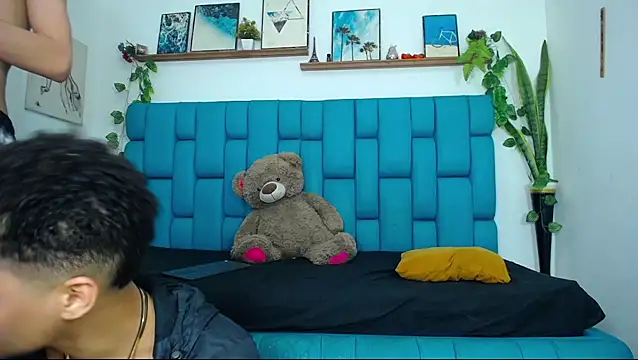 Hot Boys Latinos X online show from 01/15/26, 10:02