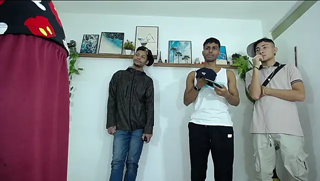 Hot Boys Latinos X online show from 01/18/26, 07:28