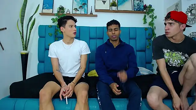 Hot Boys Latinos X online show from 11/04/25, 01:09