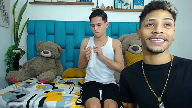 Hot Boys Latinos X online show from 03/12/26, 08:24