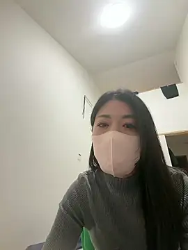 Snapshot of akimix_xoxo chatting on 03/31/26, 05:37 akimix xoxo online show from 03/31/26, 05:37