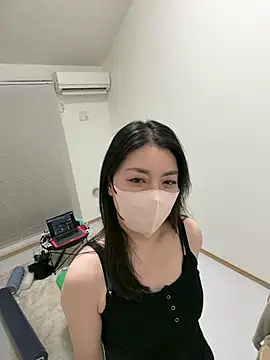 Snapshot of akimix_xoxo chatting on 02/13/26, 12:16 akimix xoxo online show from 02/13/26, 12:16