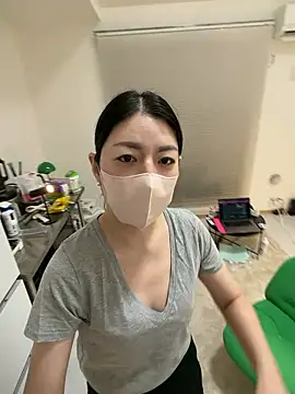 Snapshot of akimix_xoxo chatting on 02/25/26, 11:10 akimix xoxo online show from 02/25/26, 11:10