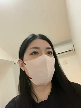 Snapshot of akimix_xoxo chatting on 04/01/26, 05:43 akimix xoxo online show from 04/01/26, 05:43