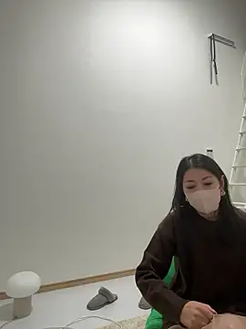 Snapshot of akimix_xoxo chatting on 11/14/25, 07:12 akimix xoxo online show from 11/14/25, 07:12