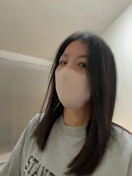 Snapshot of akimix_xoxo chatting on 11/28/25, 01:33 akimix xoxo online show from 11/28/25, 01:33