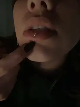 Hannahinfame online show from 11/06/25, 07:01