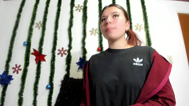 Snapshot of Vanessa_Martinz chatting on 12/05/25, 12:26 Vanessa Martinz online show from 12/05/25, 12:26