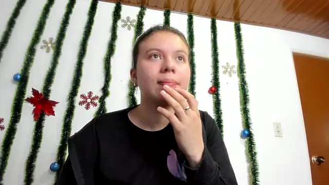 Snapshot of Vanessa_Martinz chatting on 11/27/25, 12:16 Vanessa Martinz online show from 11/27/25, 12:16