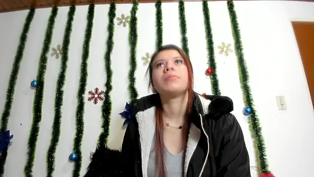 Snapshot of Vanessa_Martinz chatting on 12/16/25, 12:31 Vanessa Martinz online show from 12/16/25, 12:31