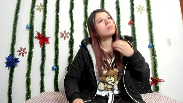 Snapshot of Vanessa_Martinz chatting on 11/30/25, 12:17 Vanessa Martinz online show from 11/30/25, 12:17