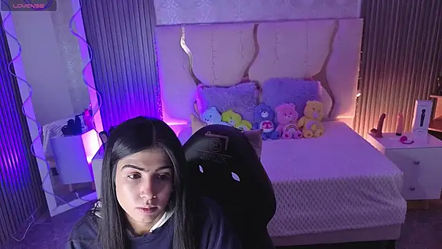 MAIILY TAY online show from 01/13/26, 11:47