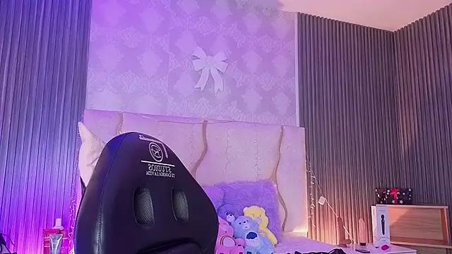 MAIILY TAY online show from 01/14/26, 11:47