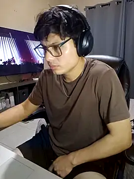 Ais B10 online show from 12/02/25, 02:34