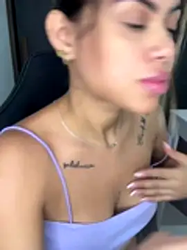 Alanna-foxx online show from 11/03/25, 01:22