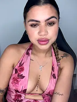 Alanna-foxx online show from 11/11/25, 11:20