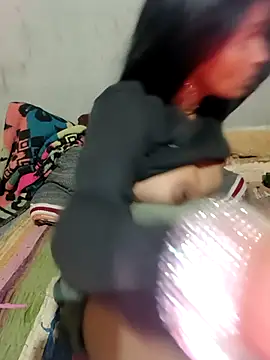 Hot nenshi online show from 11/24/25, 02:28