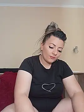 Gabrielaalialiali online show from 05/20/26, 12:46