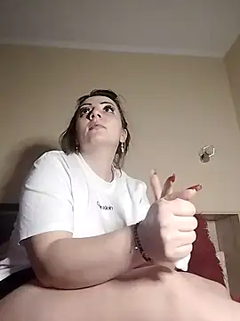 Snapshot of Gabrielaalialiali chatting on 02/15/26, 09:14 Gabrielaalialiali online show from 02/15/26, 09:14