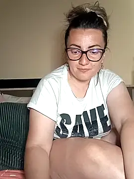 Gabrielaalialiali online show from 04/26/26, 03:42
