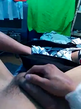 Snapshot of Ojitosbrrr chatting on 12/02/25, 09:55 Ojitosbrrr online show from 12/02/25, 09:55