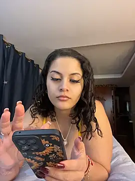 Snapshot of amellita-33 chatting on 07/17/26, 06:21 amellita-33 online show from 07/17/26, 06:21