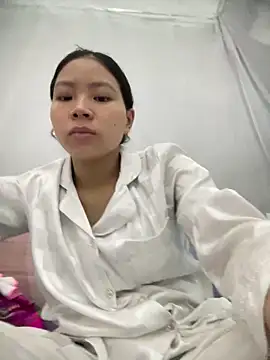 Milk xx online show from 11/03/25, 02:53