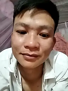 Snapshot of Wet_x chatting on 10/29/25, 03:22 Wet x online show from 10/29/25, 03:22