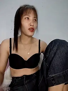 ezabel- online show from 12/18/25, 01:15