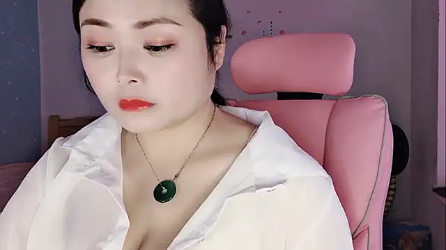 Snapshot of Ava-baby-8899 chatting on 10/29/25, 07:18 Ava-baby-8899 online show from 10/29/25, 07:18