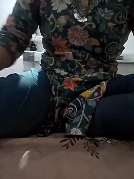 Best couple2001 online show from 10/27/25, 02:29