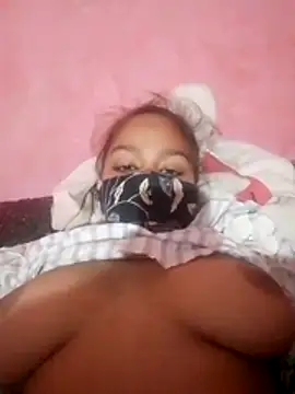 Snapshot of Poonam12A chatting on 01/13/26, 10:57 Poonam12A online show from 01/13/26, 10:57