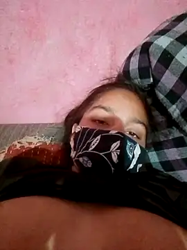 Snapshot of Poonam12A chatting on 03/24/26, 10:43 Poonam12A online show from 03/24/26, 10:43