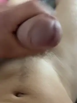 Snapshot of grossebite12335 chatting on 10/24/25, 08:46 grossebite12335 online show from 10/24/25, 08:46