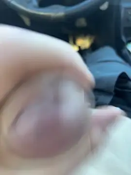 Snapshot of grossebite12335 chatting on 11/28/25, 12:16 grossebite12335 online show from 11/28/25, 12:16