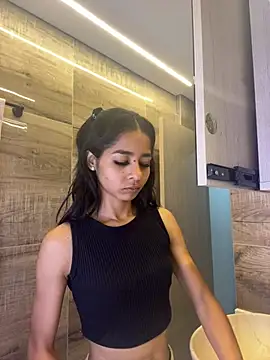 phenixpink22 online show from 04/10/26, 02:13