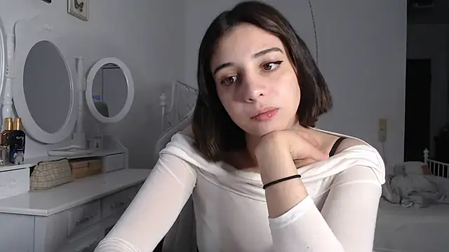 Snapshot of bellefleurrr chatting on 06/12/26, 07:22 bellefleurrr online show from 06/12/26, 07:22