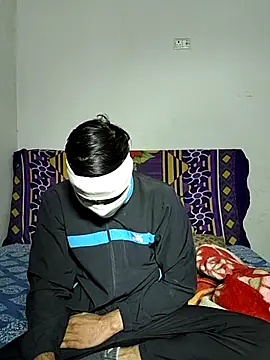 Heena-143 online show from 11/18/25, 06:00