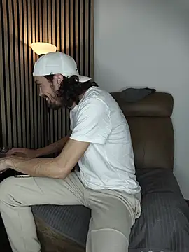 findomhot online show from 12/16/25, 09:19