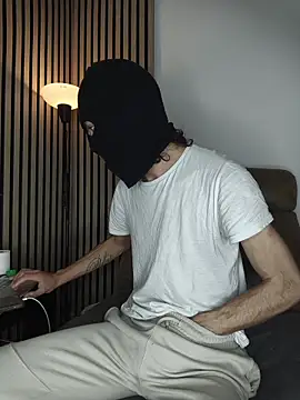 findomhot online show from 12/14/25, 12:11