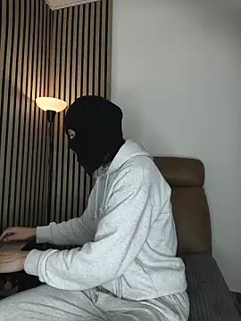 findomhot online show from 12/19/25, 06:54