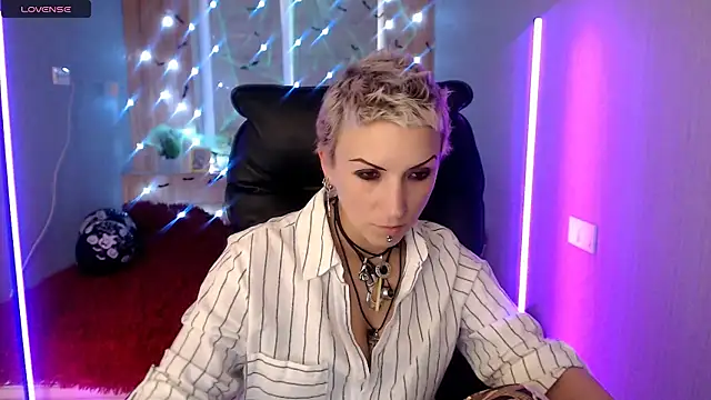 Sweet-n-Strong online show from 11/07/25, 01:26