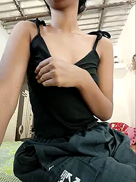 Snapshot of Kissu-Jaan chatting on 11/16/25, 03:44 Kissu-Jaan online show from 11/16/25, 03:44