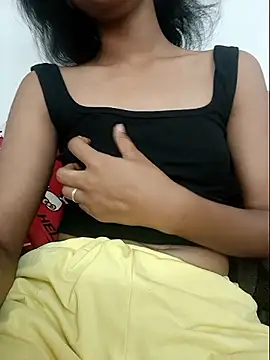 Snapshot of Kissu-Jaan chatting on 10/31/25, 07:27 Kissu-Jaan online show from 10/31/25, 07:27