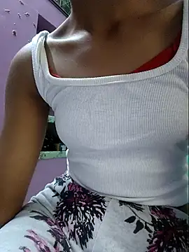 Snapshot of Kissu-Jaan chatting on 10/30/25, 06:16 Kissu-Jaan online show from 10/30/25, 06:16