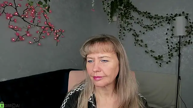 Carla Vogue online show from 12/01/25, 10:49