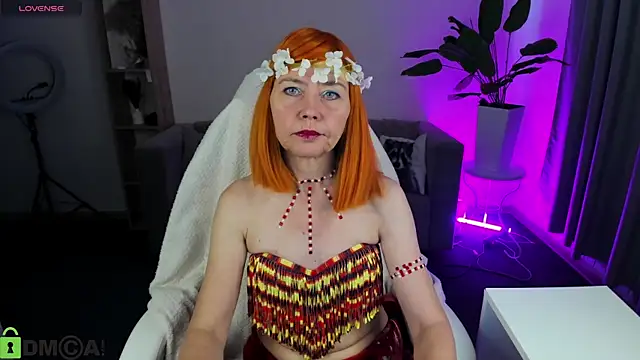 Carla Vogue online show from 02/21/26, 11:12