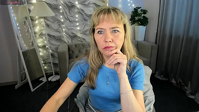 Carla Vogue online show from 02/04/26, 11:16